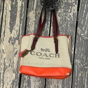 Vintage Coach – For Restoration/Project – Sold As‑Is